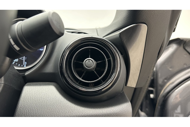 Mazda MX-5 RF SKYACTIV-G SE-L Nav - U1959