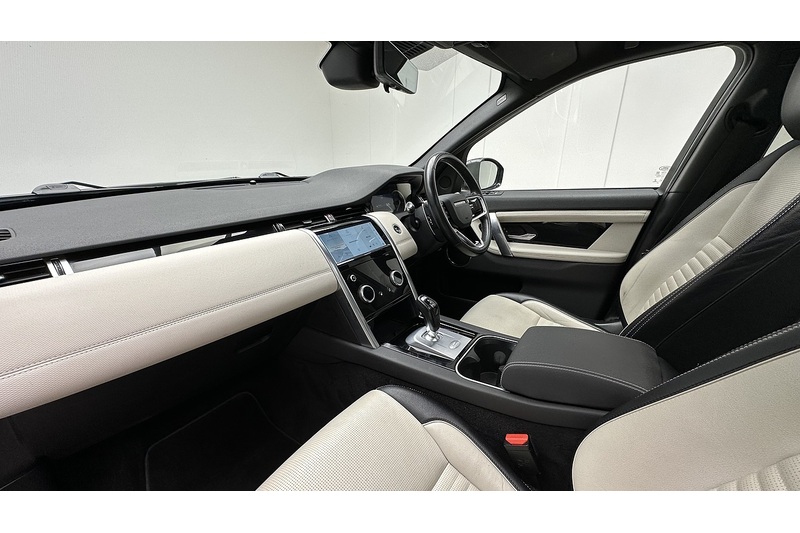 Land Rover Discovery Sport P300e Urban Edition - U1976