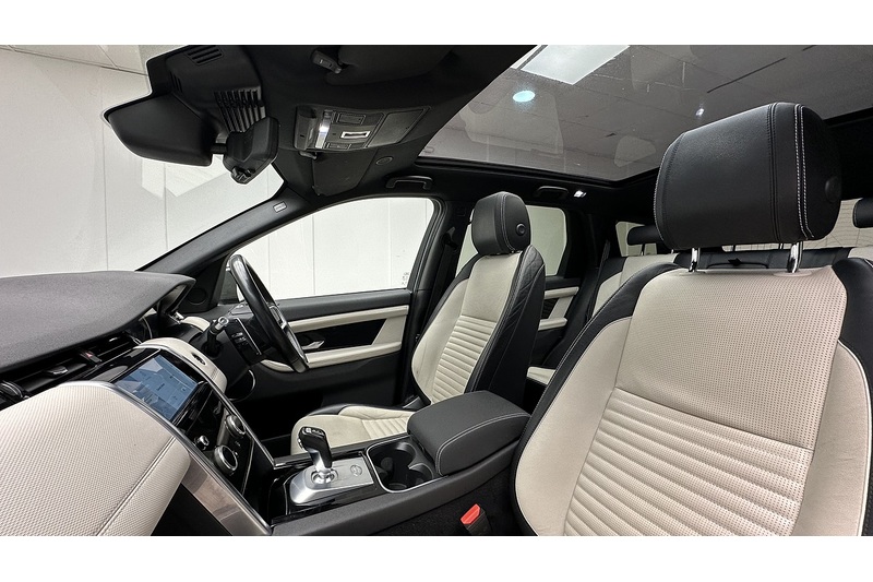 Land Rover Discovery Sport P300e Urban Edition - U1976