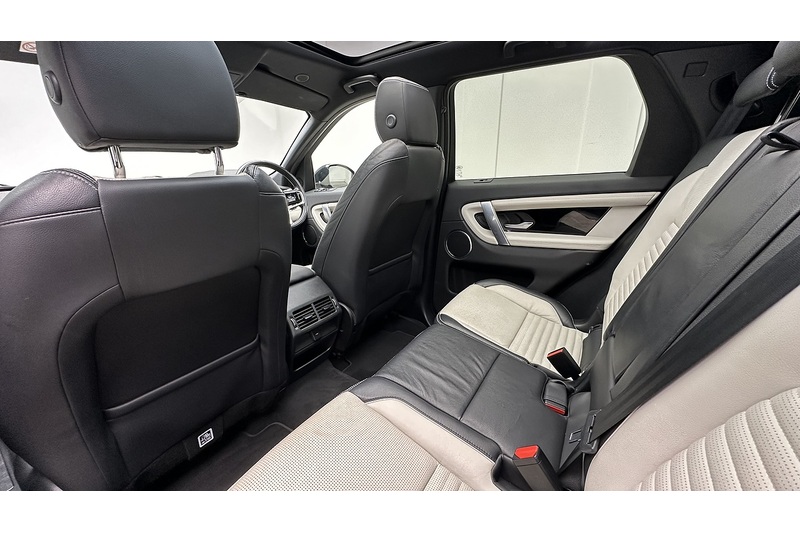 Land Rover Discovery Sport P300e Urban Edition - U1976