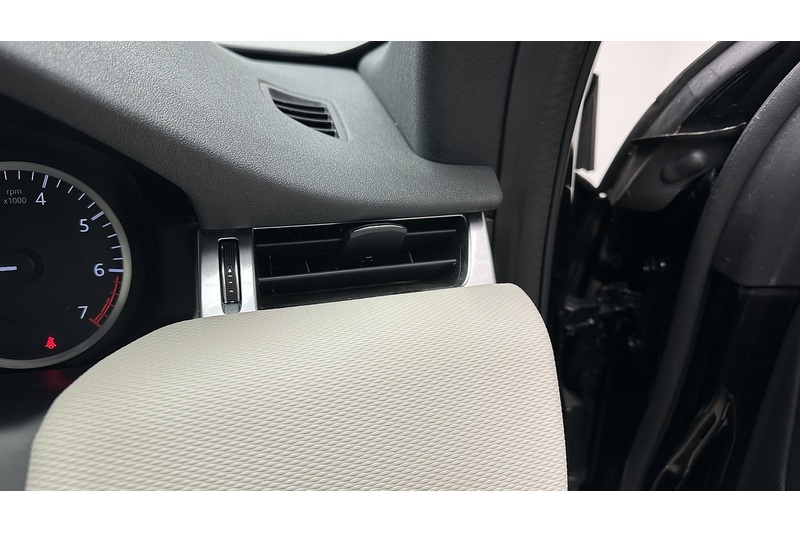 Land Rover Discovery Sport P300e Urban Edition - U1976