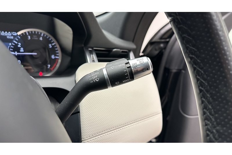 Land Rover Discovery Sport P300e Urban Edition - U1976