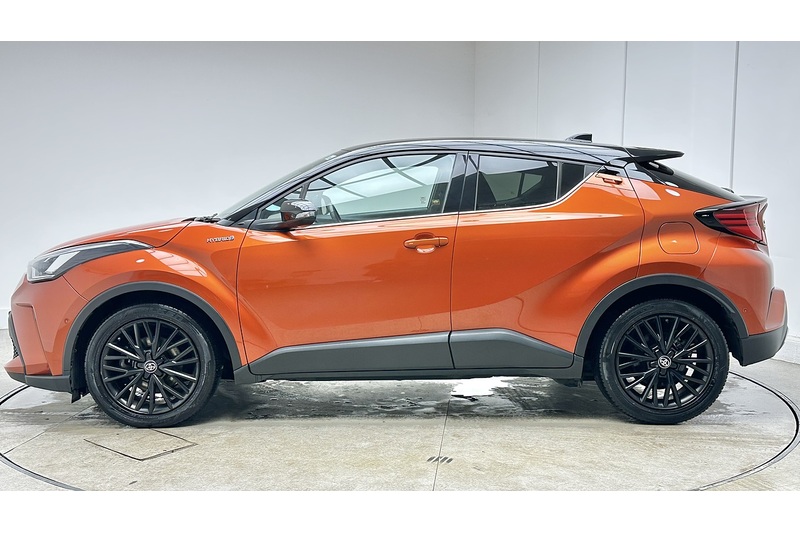 Toyota C-HR VVT-h Orange Edition - U1977