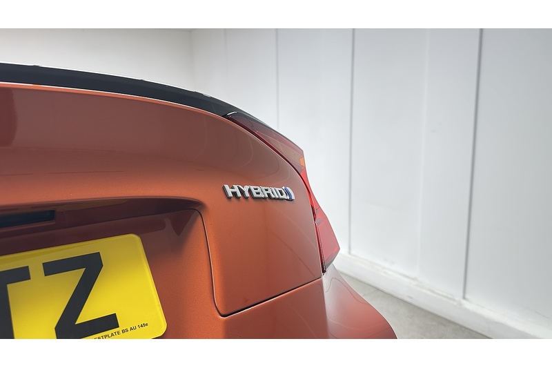 Toyota C-HR VVT-h Orange Edition - U1977