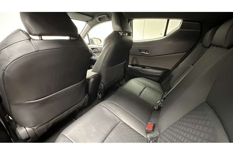 Toyota C-HR VVT-h Orange Edition - U1977