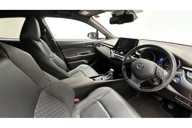 Toyota C-HR VVT-h Orange Edition - U1977