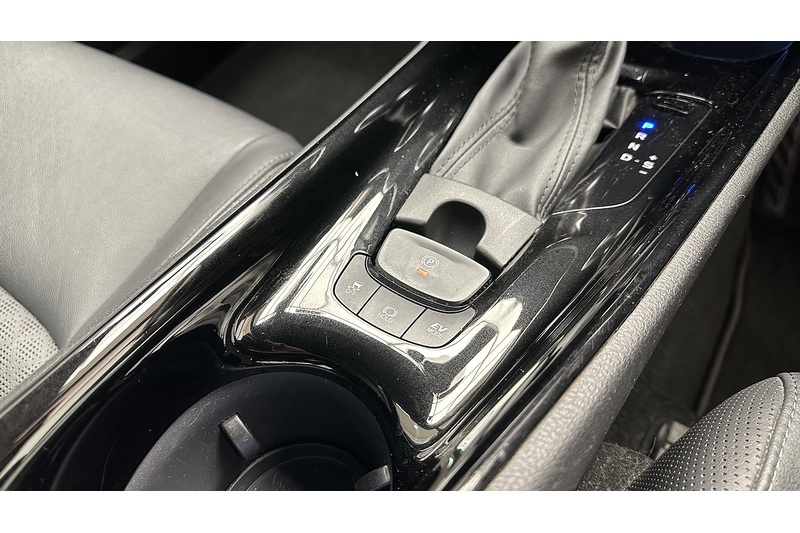 Toyota C-HR VVT-h Orange Edition - U1977