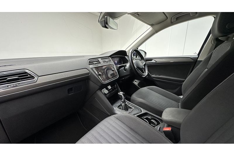 Volkswagen Tiguan Allspace TSI Life - U2000