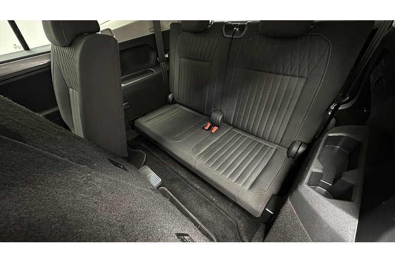 Volkswagen Tiguan Allspace TSI Life - U2000