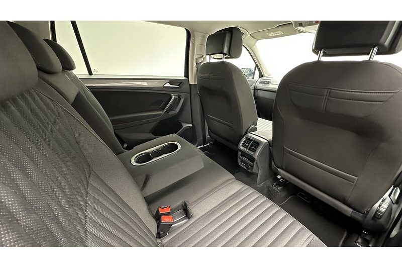Volkswagen Tiguan Allspace TSI Life - U2000