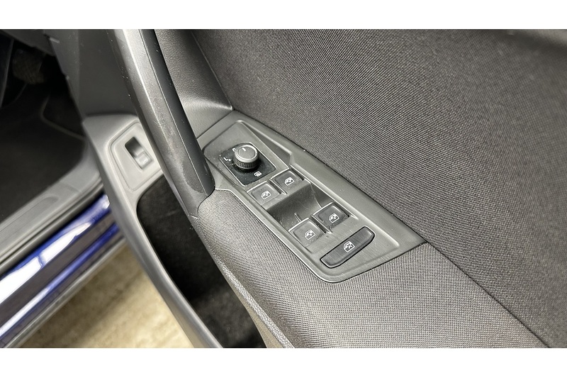 Volkswagen Tiguan Allspace TSI Life - U2000