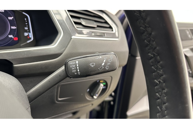 Volkswagen Tiguan Allspace TSI Life - U2000