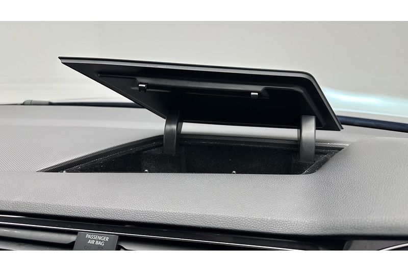 Volkswagen Tiguan Allspace TSI Life - U2000