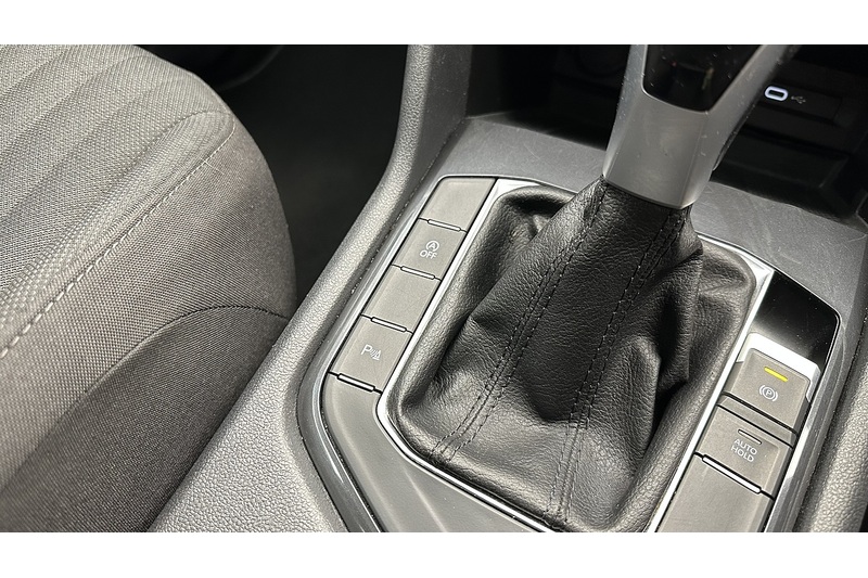 Volkswagen Tiguan Allspace TSI Life - U2000