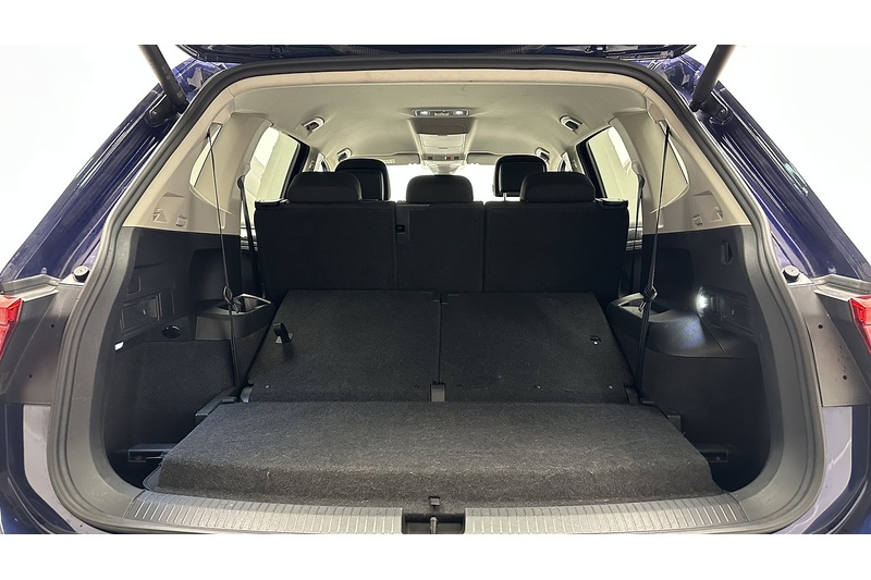 Volkswagen Tiguan Allspace TSI Life - U2000