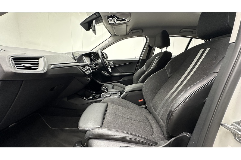BMW 1 Series 118i Sport - U2014