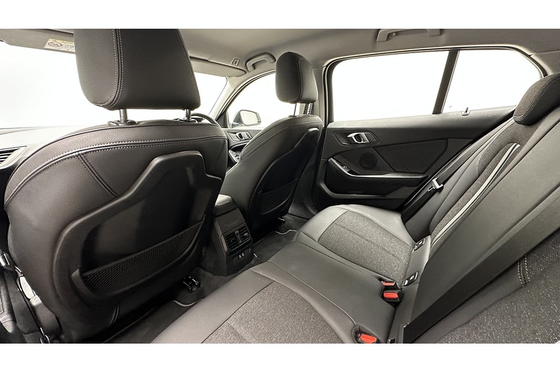 BMW 1 Series 118i Sport - U2014