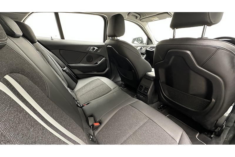 BMW 1 Series 118i Sport - U2014