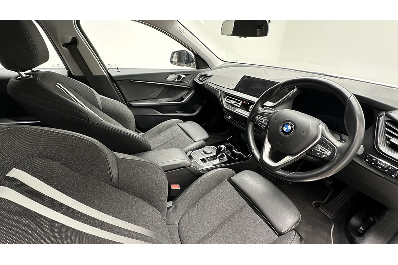 BMW 1 Series 118i Sport - U2014