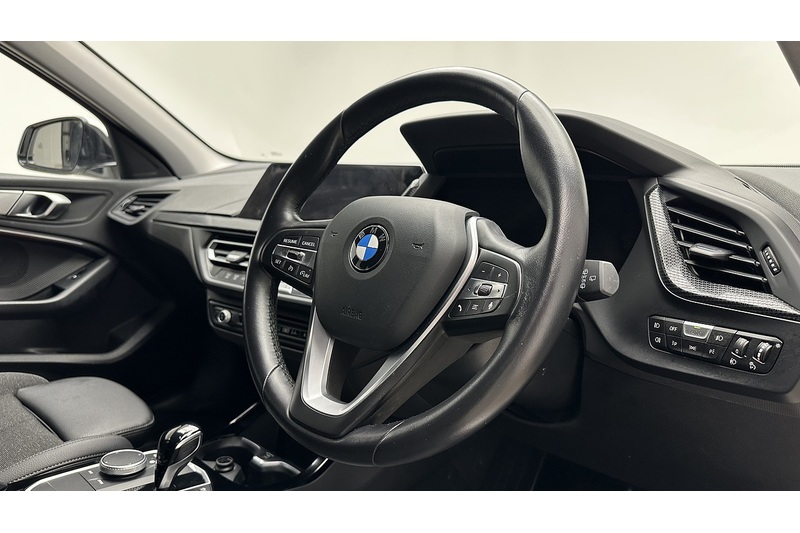 BMW 1 Series 118i Sport - U2014