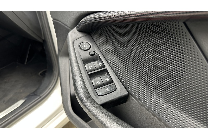 BMW 1 Series 118i Sport - U2014