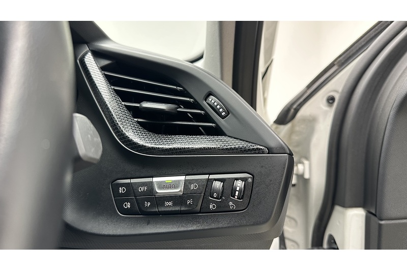 BMW 1 Series 118i Sport - U2014