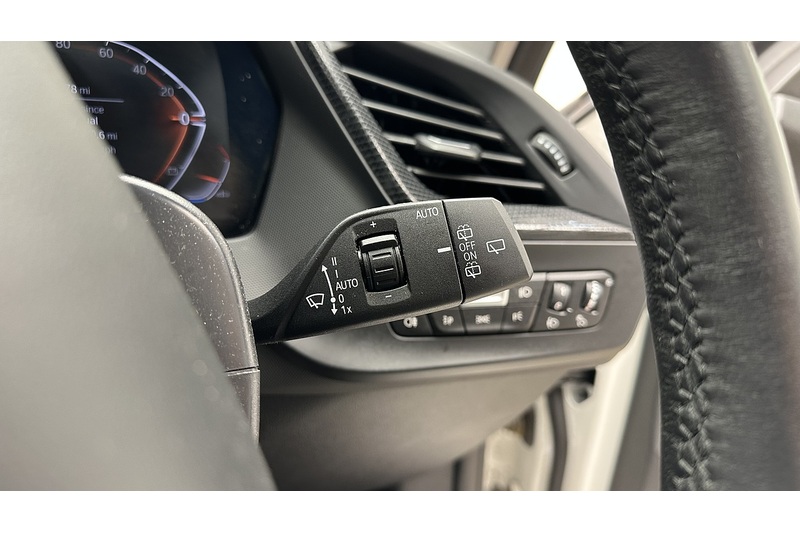 BMW 1 Series 118i Sport - U2014