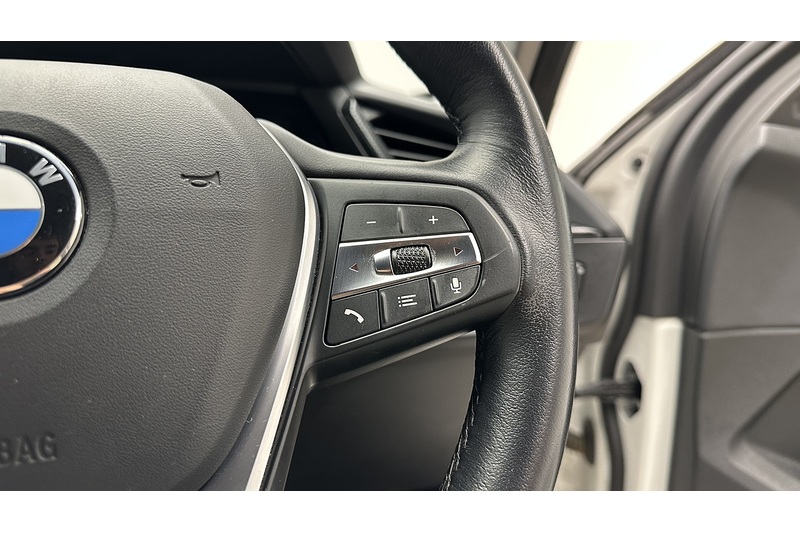 BMW 1 Series 118i Sport - U2014