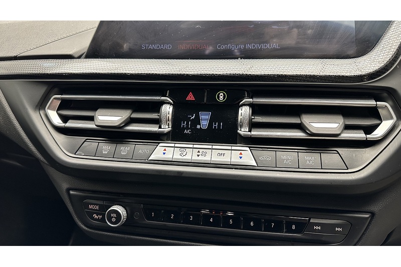 BMW 1 Series 118i Sport - U2014