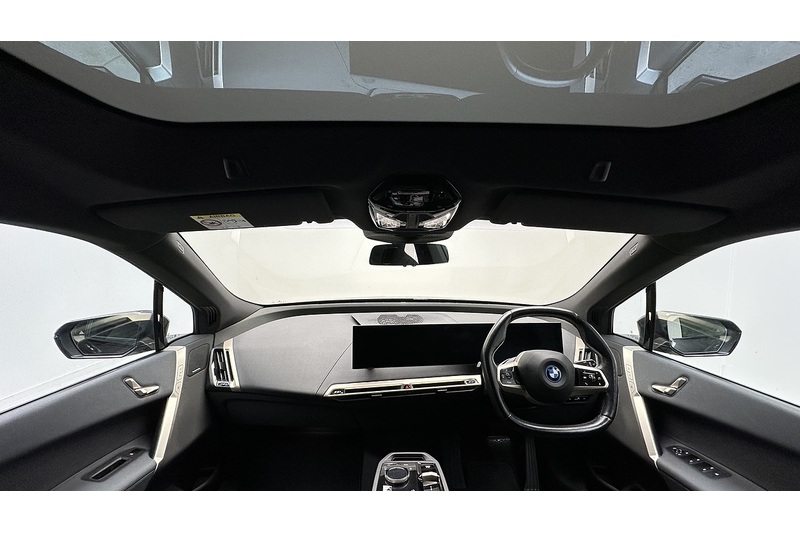 BMW iX 50 M Sport Edition - U2016