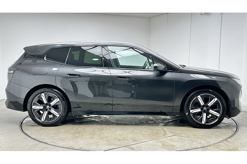 BMW iX 50 M Sport Edition - U2016