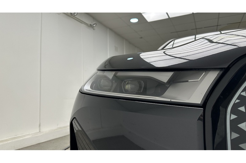 BMW iX 50 M Sport Edition - U2016