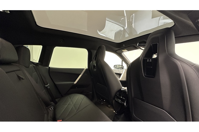 BMW iX 50 M Sport Edition - U2016