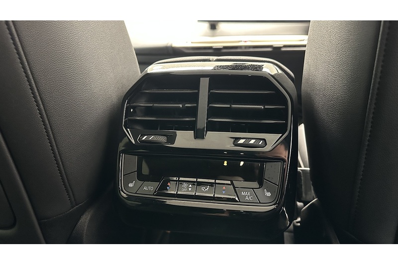 BMW iX 50 M Sport Edition - U2016