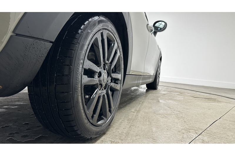 MINI Hatch Cooper S Exclusive - U2025