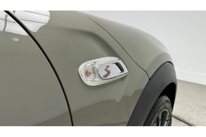 MINI Hatch Cooper S Exclusive - U2025