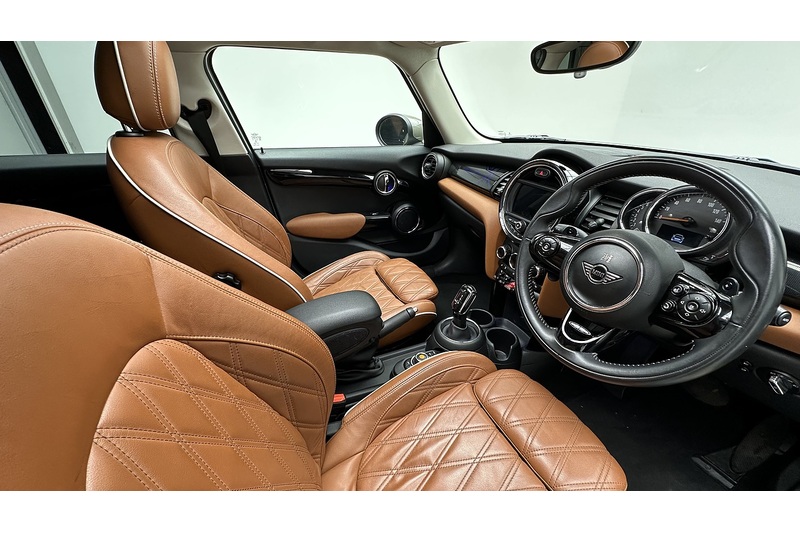 MINI Hatch Cooper S Exclusive - U2025