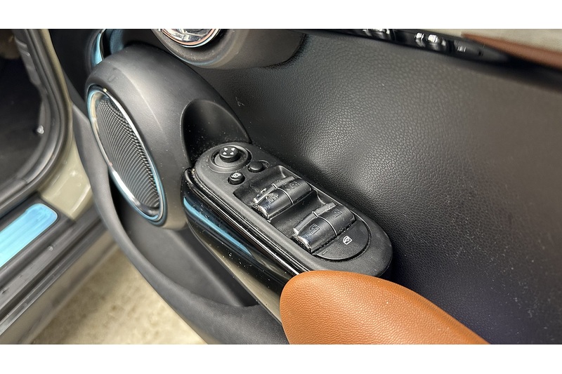 MINI Hatch Cooper S Exclusive - U2025