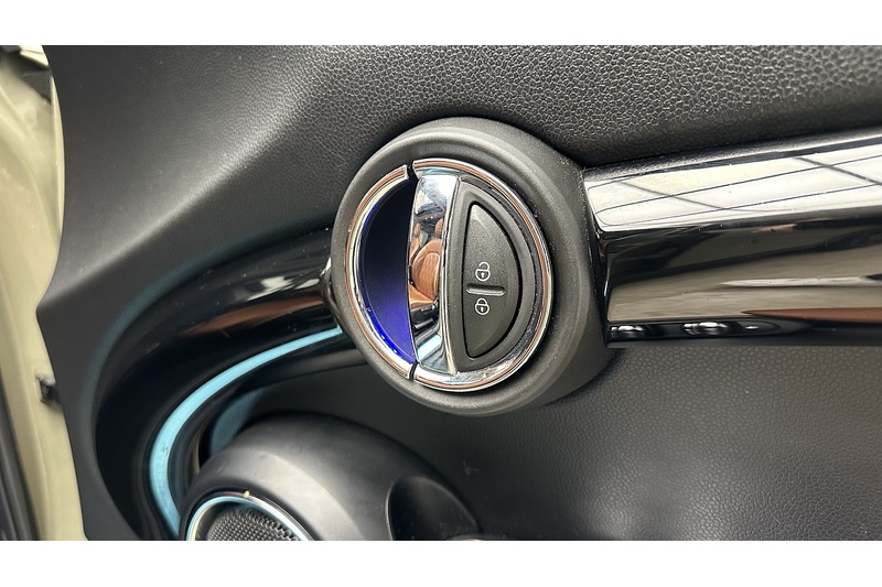 MINI Hatch Cooper S Exclusive - U2025