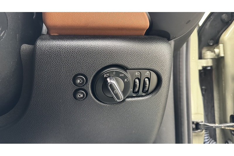 MINI Hatch Cooper S Exclusive - U2025