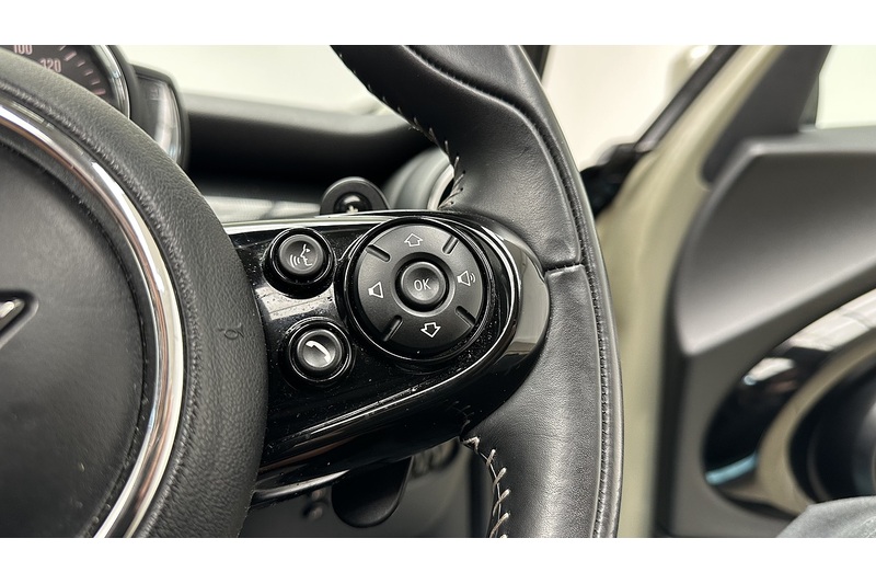 MINI Hatch Cooper S Exclusive - U2025