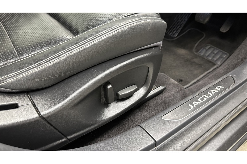 Jaguar I-PACE 400 SE - U204