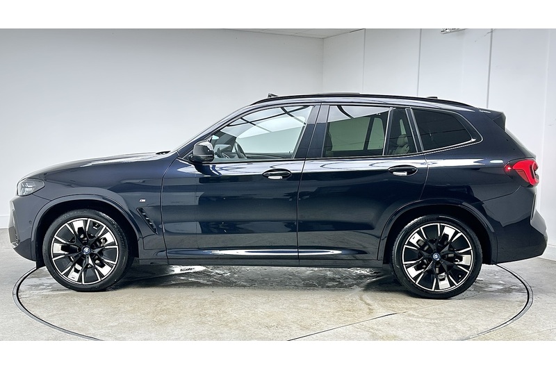 BMW iX3 M Sport Pro - U2046