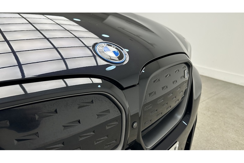 BMW iX3 M Sport Pro - U2046