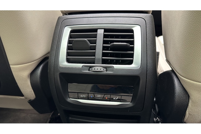 BMW iX3 M Sport Pro - U2046