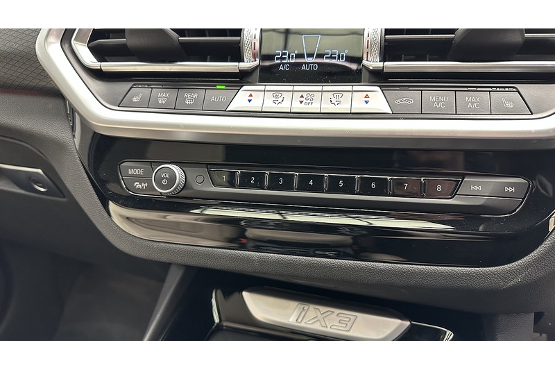 BMW iX3 M Sport Pro - U2046