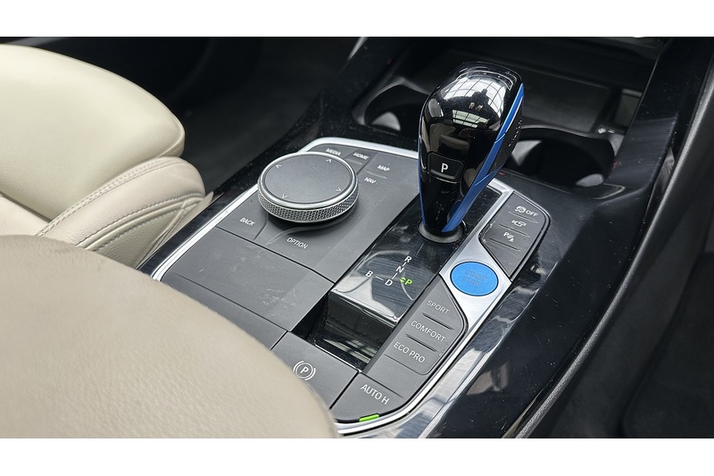 BMW iX3 M Sport Pro - U2046