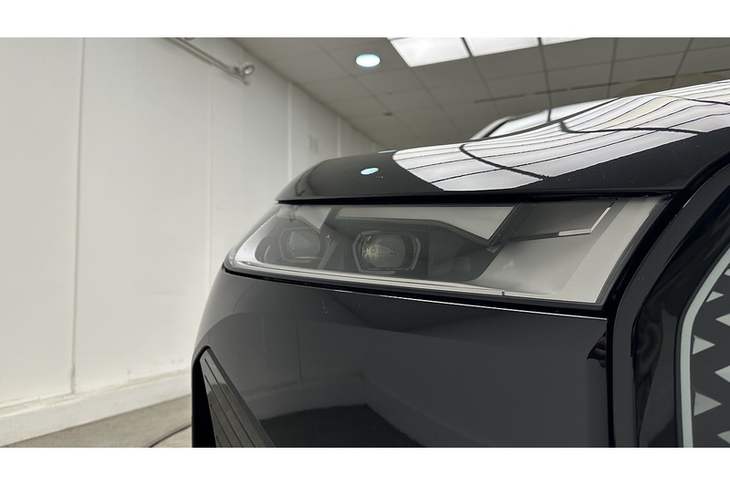 BMW iX 40 M Sport Edition - U2074