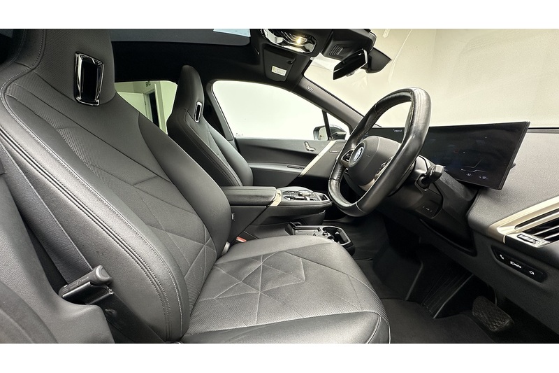 BMW iX 40 M Sport Edition - U2074