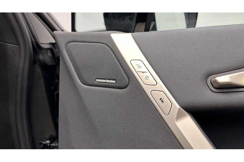 BMW iX 40 M Sport Edition - U2074